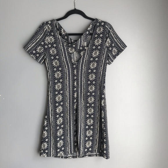Hollister Border Print Mini Dress With Cross Back Size Small - Picture 5 of 10